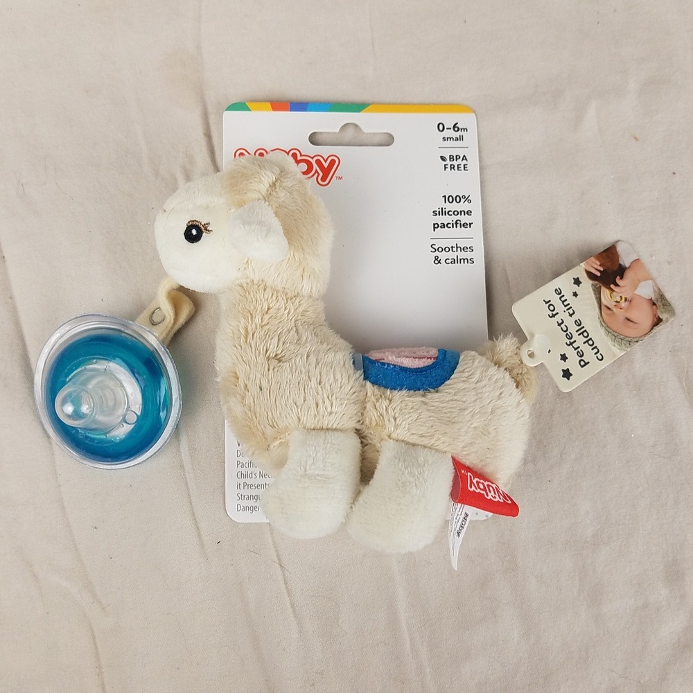 Nuby‎ Snuggleez Pacifier Holder Kids 0-6M Tan NEW Llama Plush Silicone Soother
